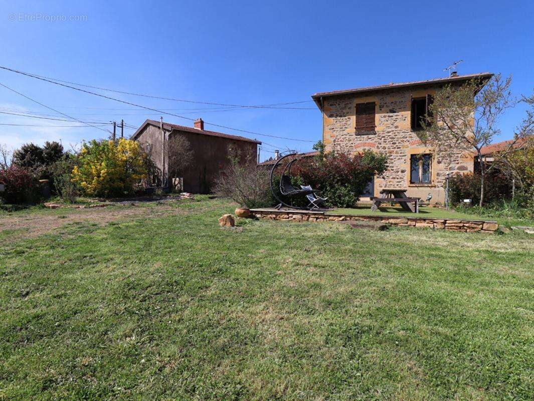 Maison à SAINT-VERAND