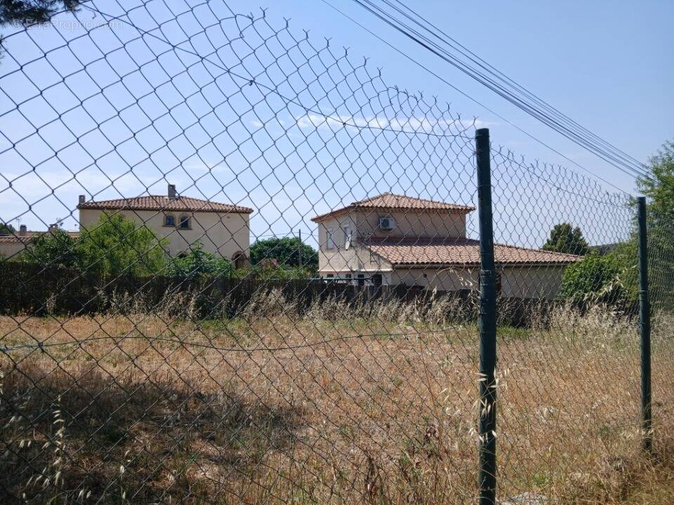 Terrain à GARDANNE