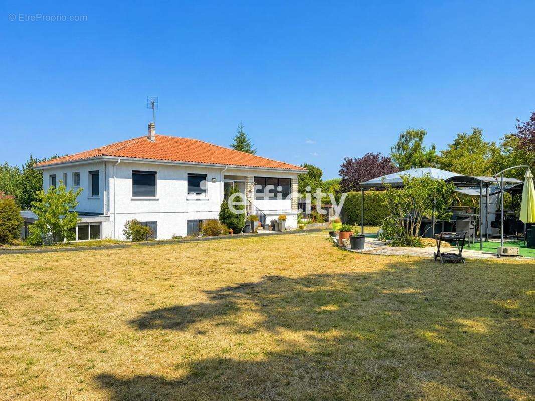 Maison 155 m² à Saint-Augustin  - photo 3