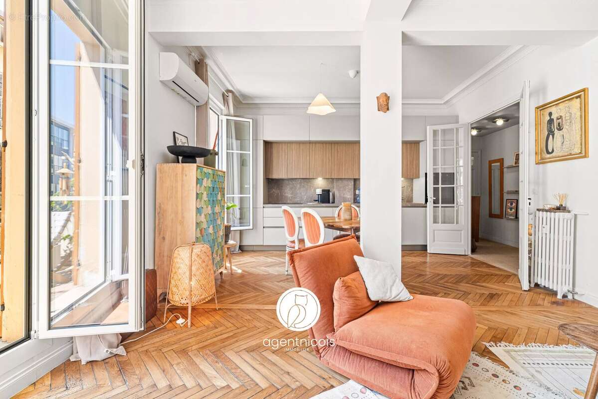 Nice // libération : 2 pièces / entièrement rénové / bourgeois / exceptionnelle terrasse - photo 12