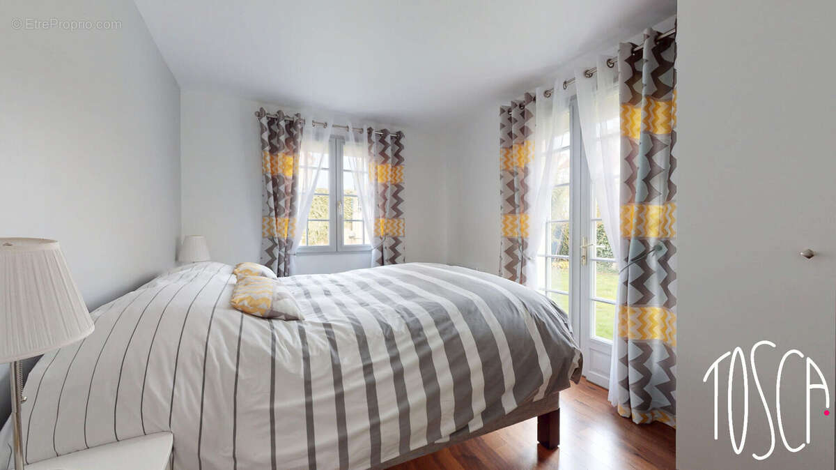 Maison à LE CHATELET-EN-BRIE