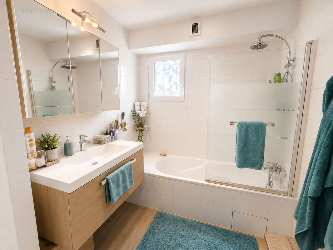 Appartement à SAINT-PIERRE-EN-FAUCIGNY
