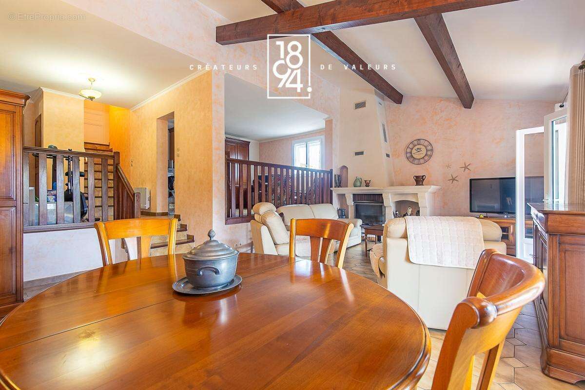 Maison à SAUSSET-LES-PINS