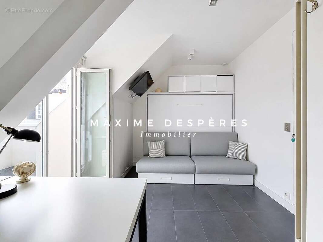 Appartement à NEUILLY-SUR-SEINE