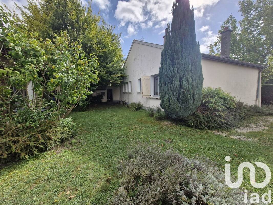 Photo 1 - Maison à ROMILLY-SUR-SEINE