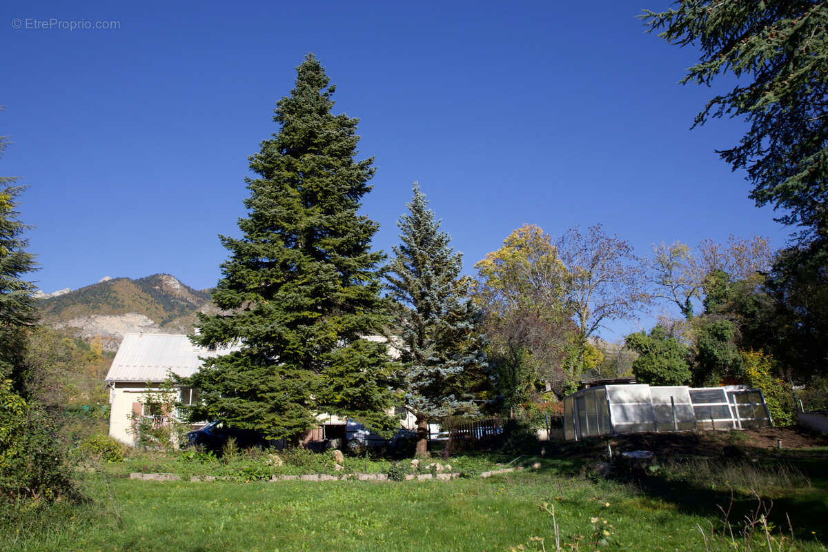Maison à LA BATIE-NEUVE