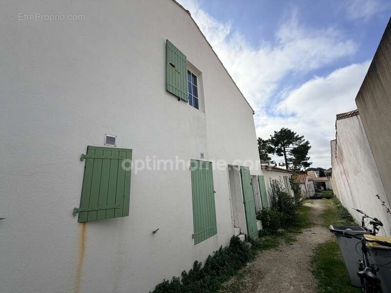 Appartement à vendre 2 pièces LA FLOTTE (17) - photo 3