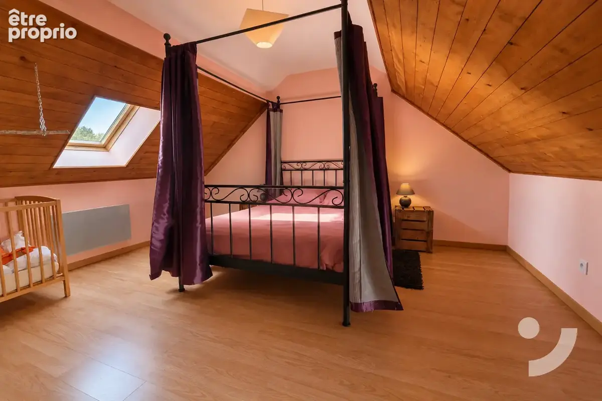 Maison en pierre   205 m2 avec second logement attenant - photo 16