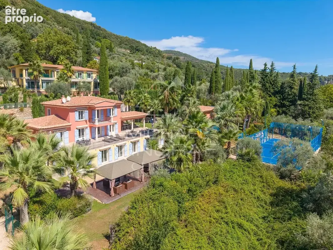 Maison 12 pièces 430 m² · à Grasse · 430 m² · 4 500 000 €