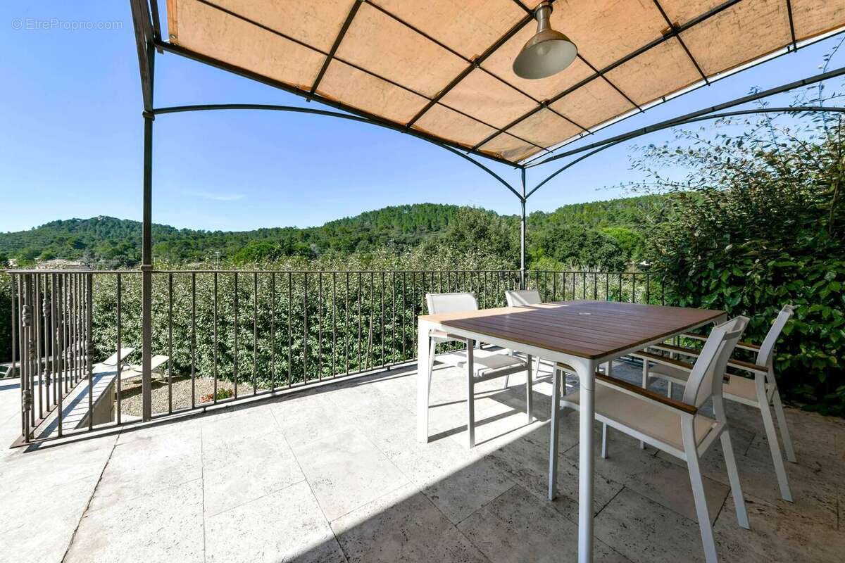 Maison à UZES