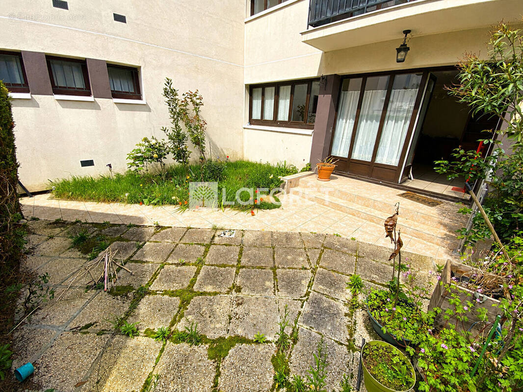 Appartement à NANTERRE