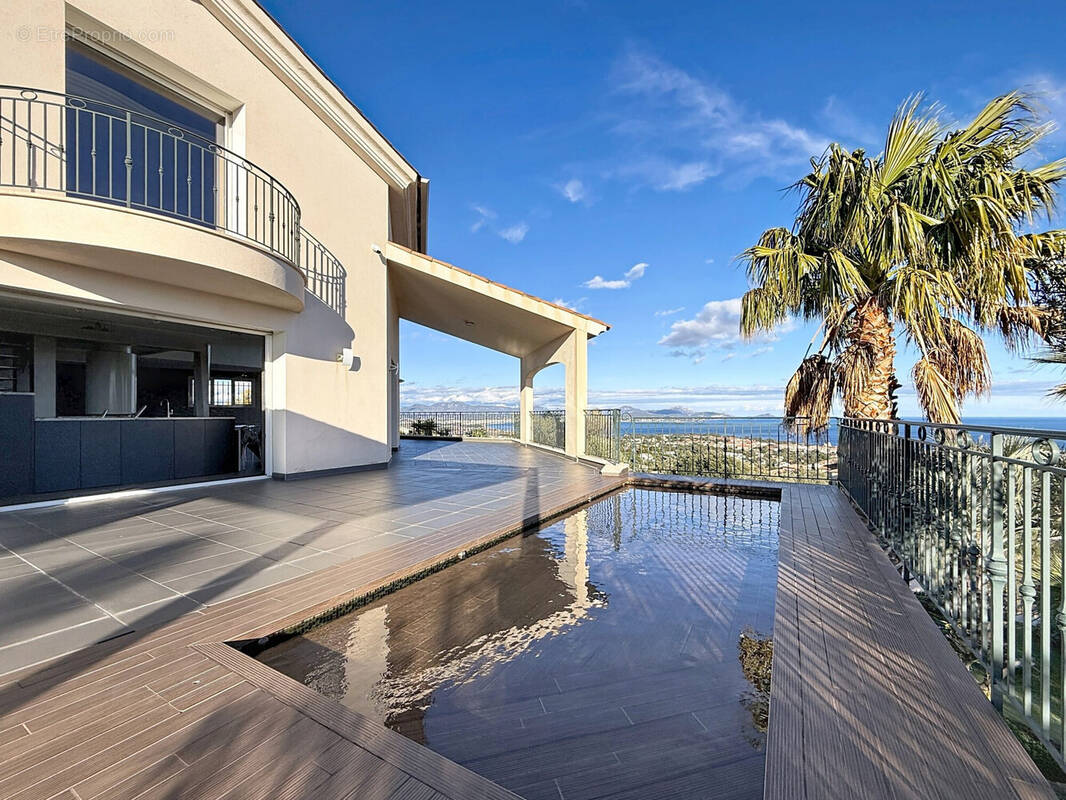 Maison à FREJUS