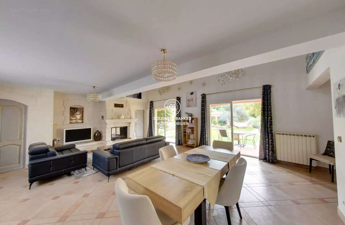 Maison à SAINT-CYPRIEN