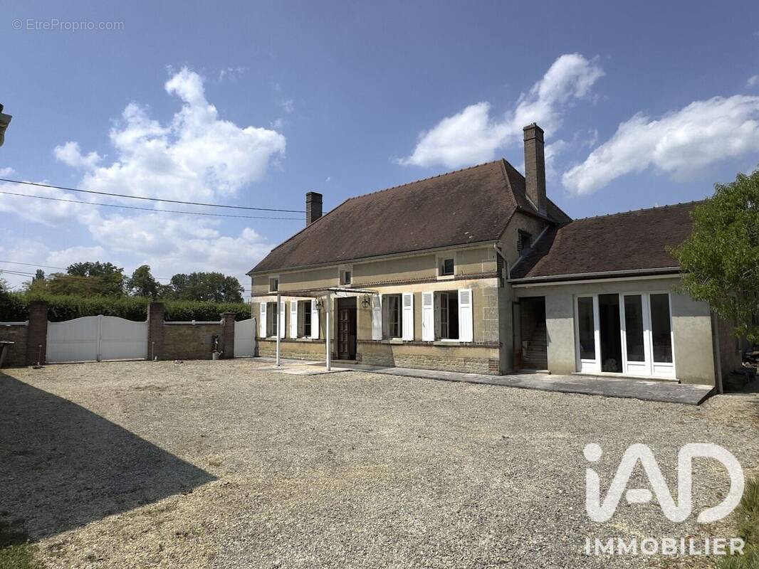 Photo 1 - Maison à VANLAY
