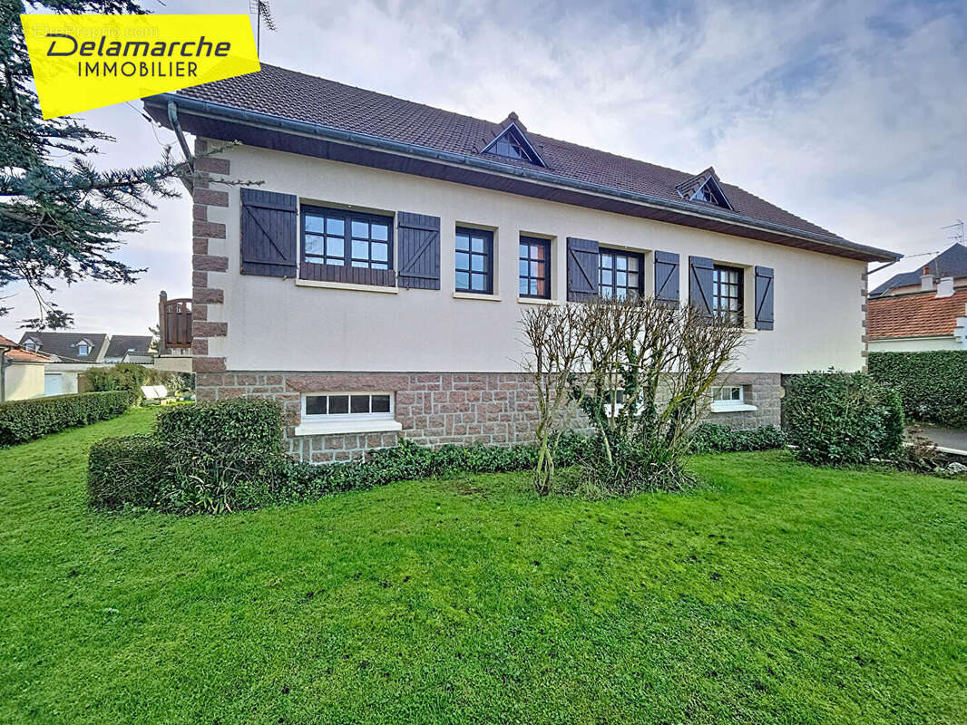 Maison à BREHAL
