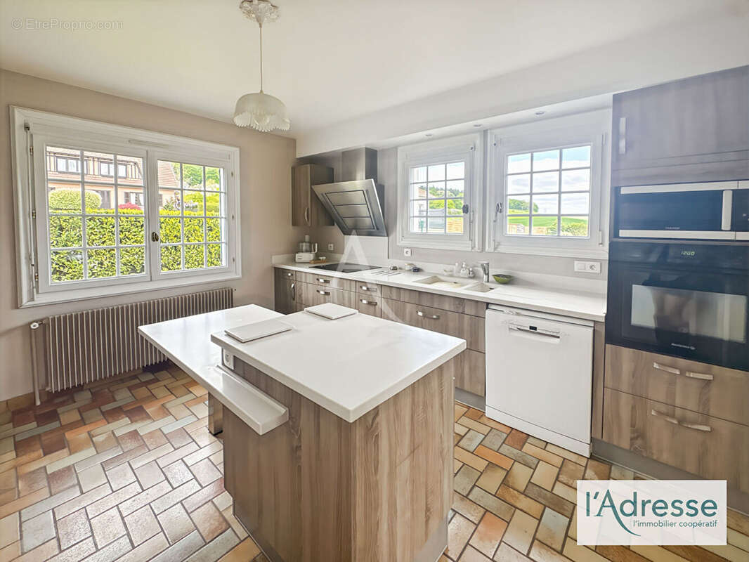 Maison à FLEURY-SUR-ANDELLE