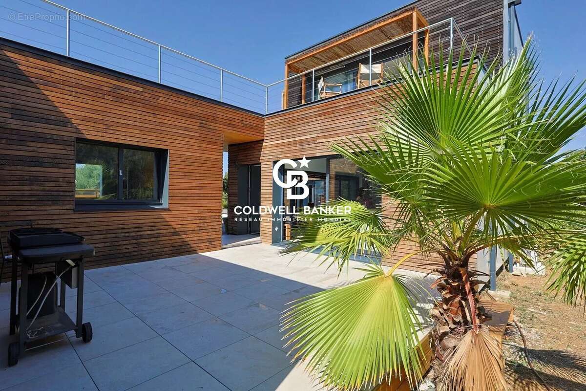 Maison à COGOLIN