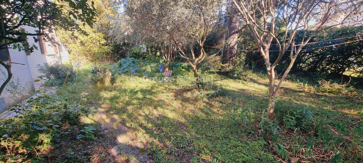 Maison à BAGNOLS-SUR-CEZE