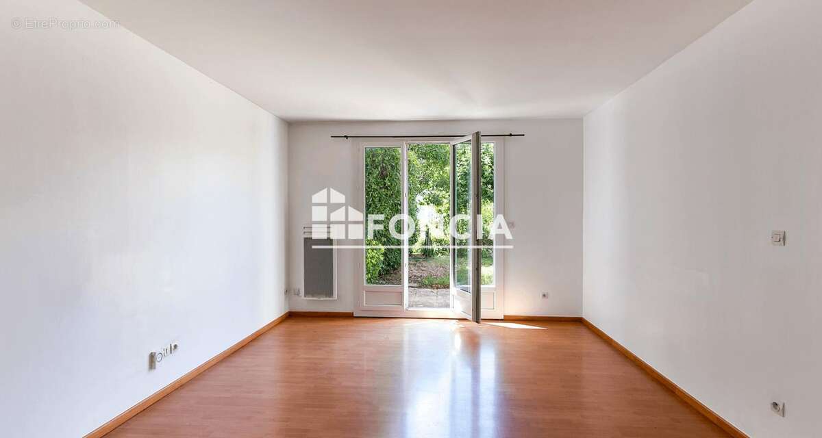 Maison à GUILHERAND-GRANGES