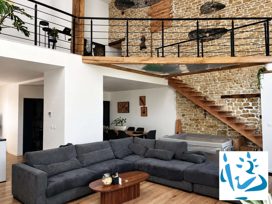 Maison 203 m² à Tremblois-Les-Carignan  - photo 2