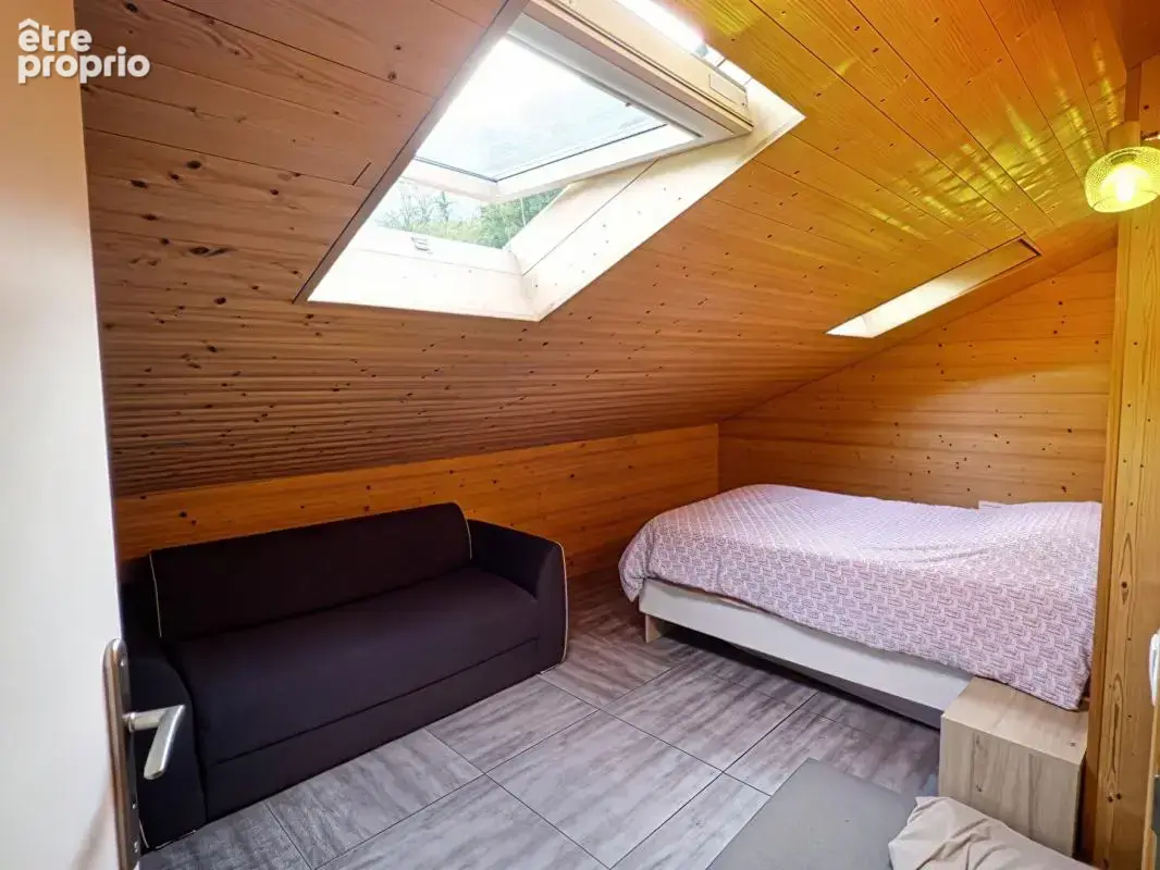 Magland appartement t4 duplex 70 m2 carrez , 110m2 superficie totale240 000 euros - photo 7