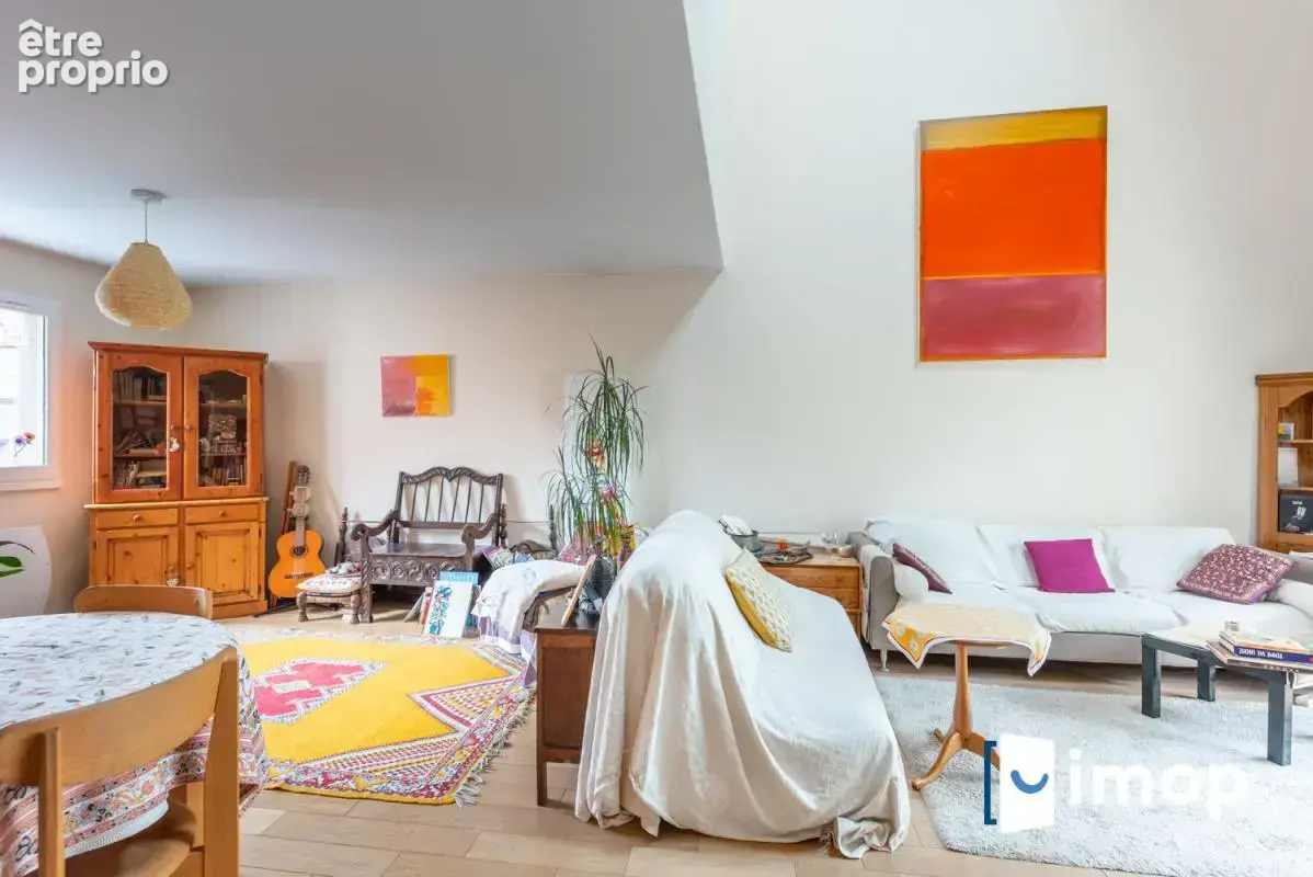 Duplex familial de 89 m² avec balcon, parking et cave - photo 5