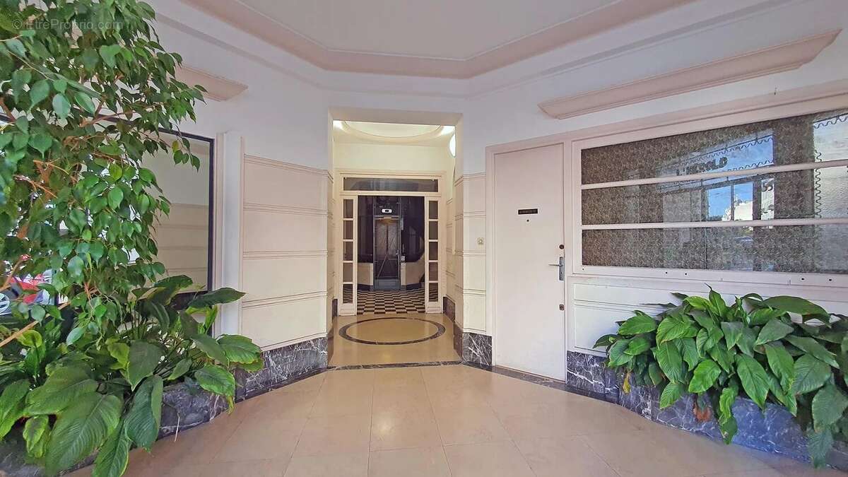 Nice musiciens - beau 2/3 pieces en etage eleve - photo 8