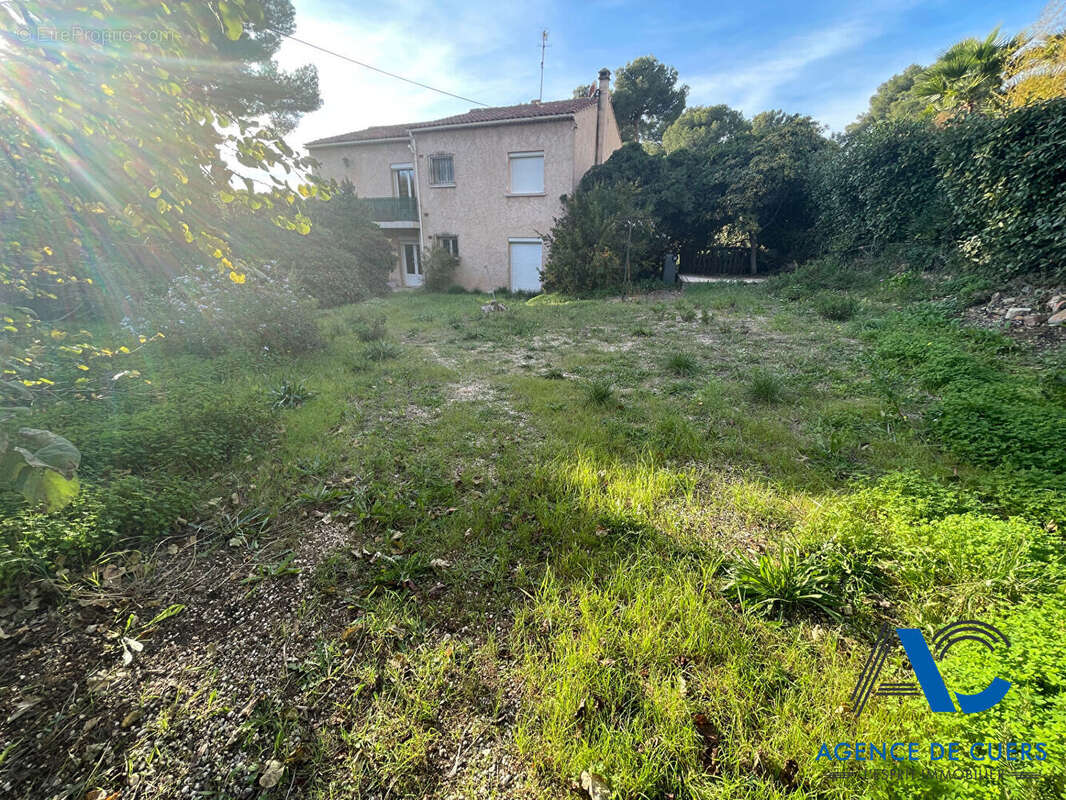 Maison à CARQUEIRANNE