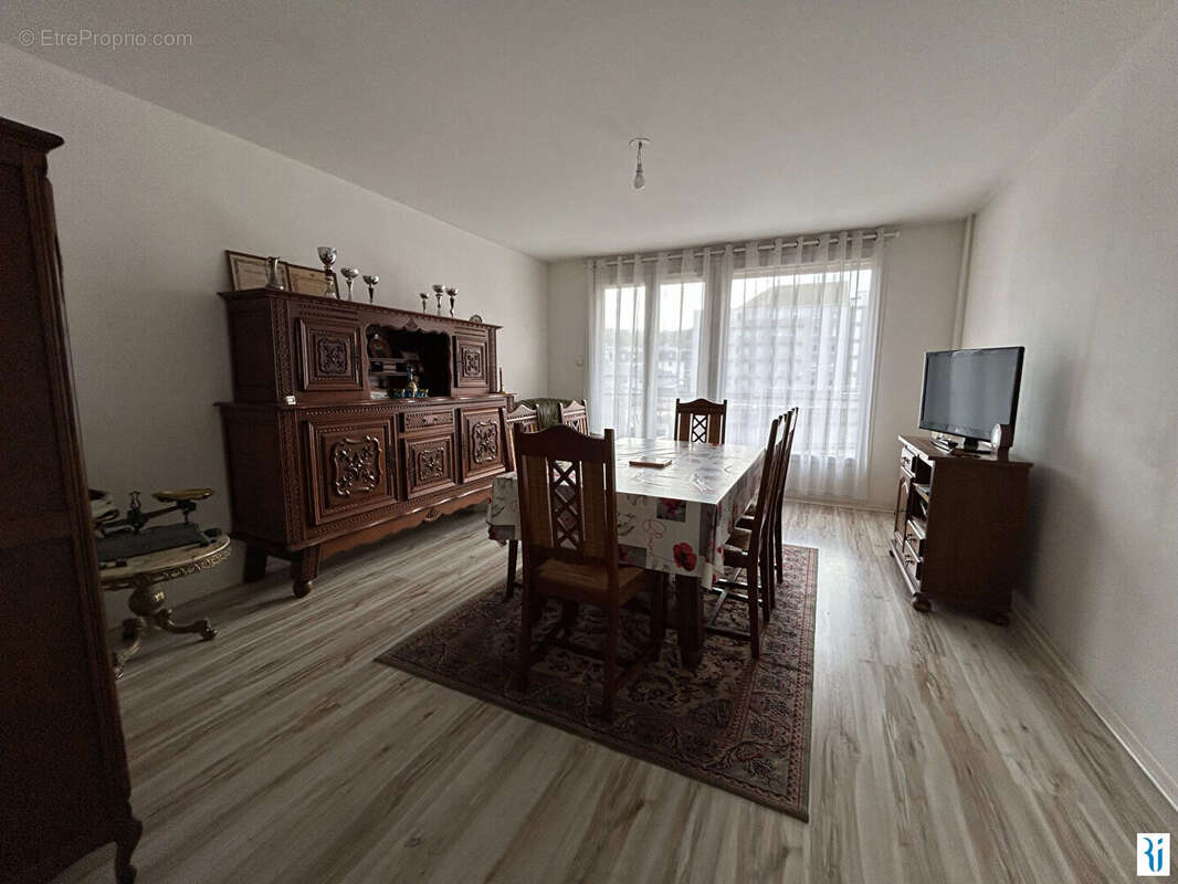 Appartement à DARNETAL