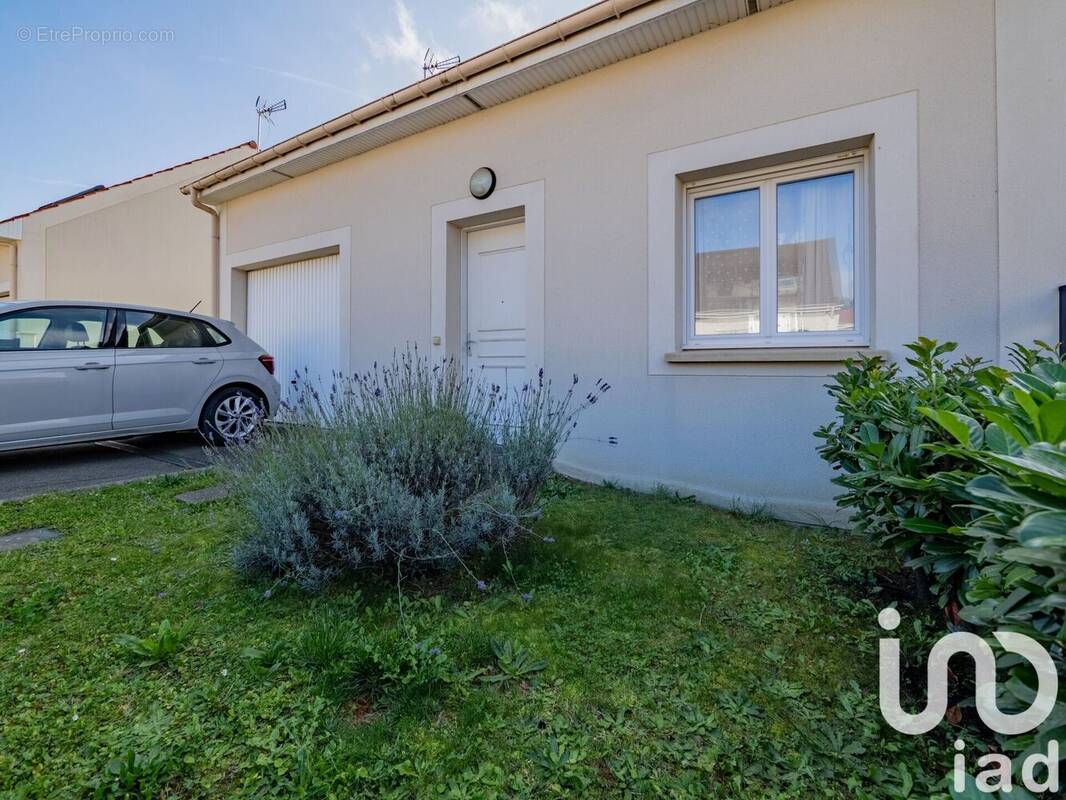 Photo 1 - Maison à MOUSSY-LE-VIEUX