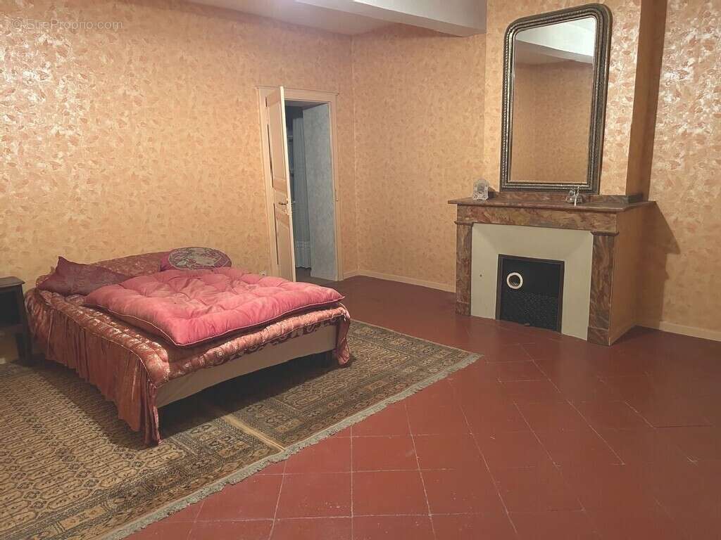 Maison à LABASTIDE-SAINT-GEORGES