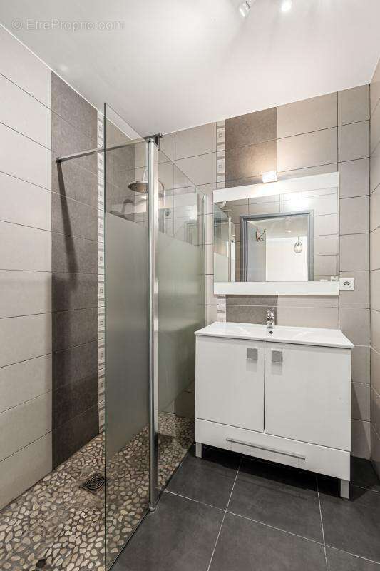 Appartement à MANDELIEU-LA-NAPOULE