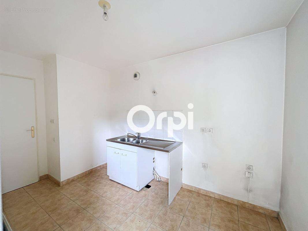 Appartement à HARDRICOURT