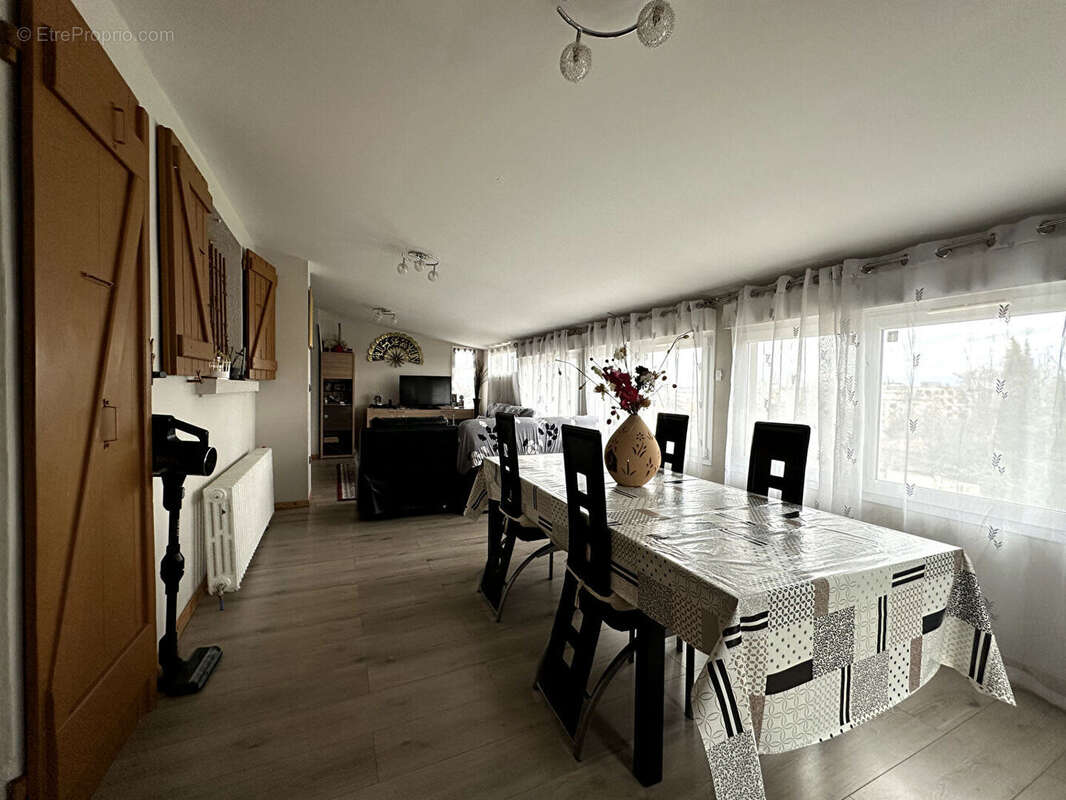 Maison à VENISSIEUX