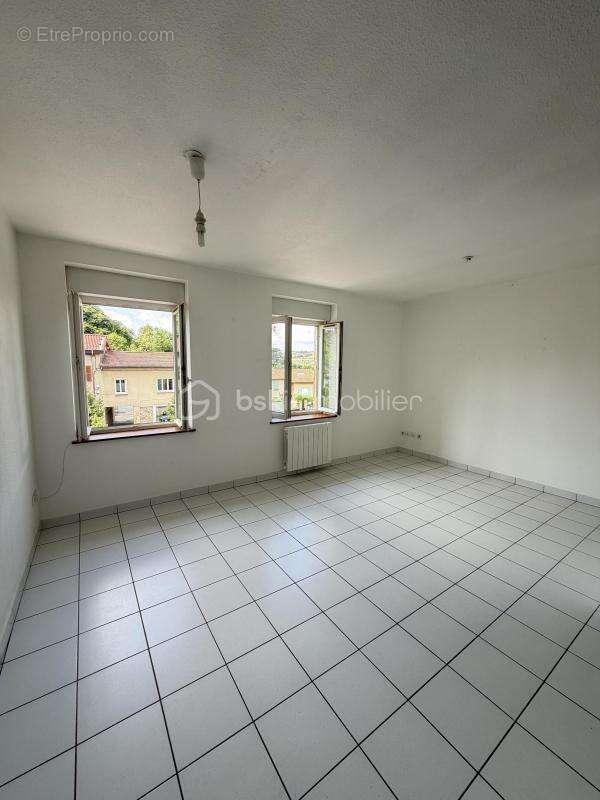 T2 plein centre village - photo 3
