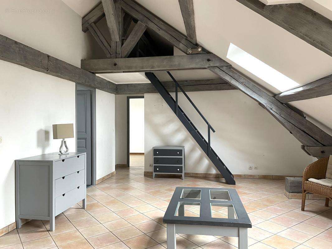 Appartement à AUVERS-SUR-OISE