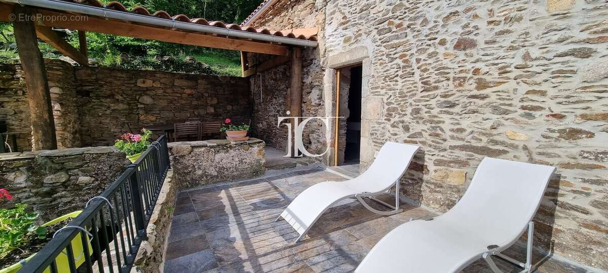 Maison à SENECHAS