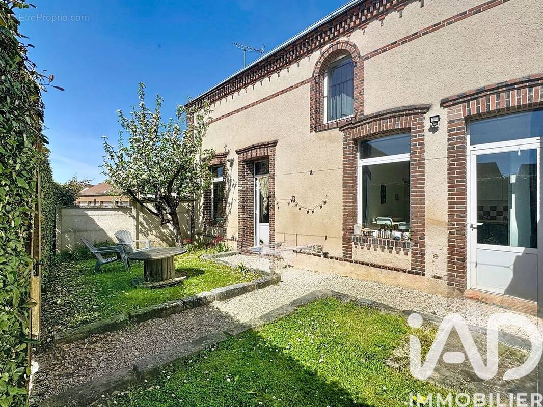 Photo 1 - Maison à CHERISY