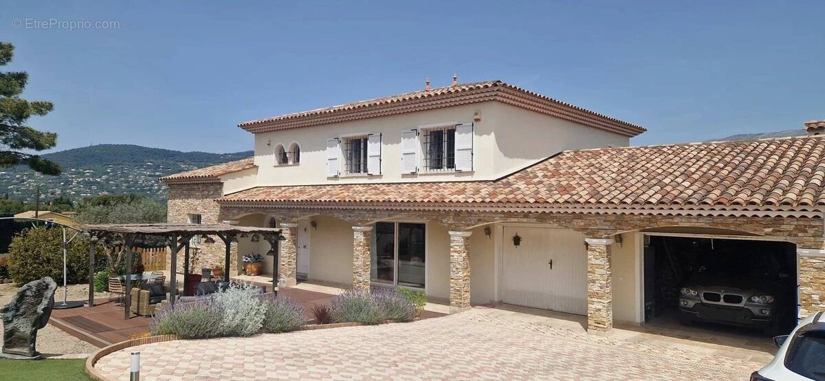 Maison à PEYMEINADE