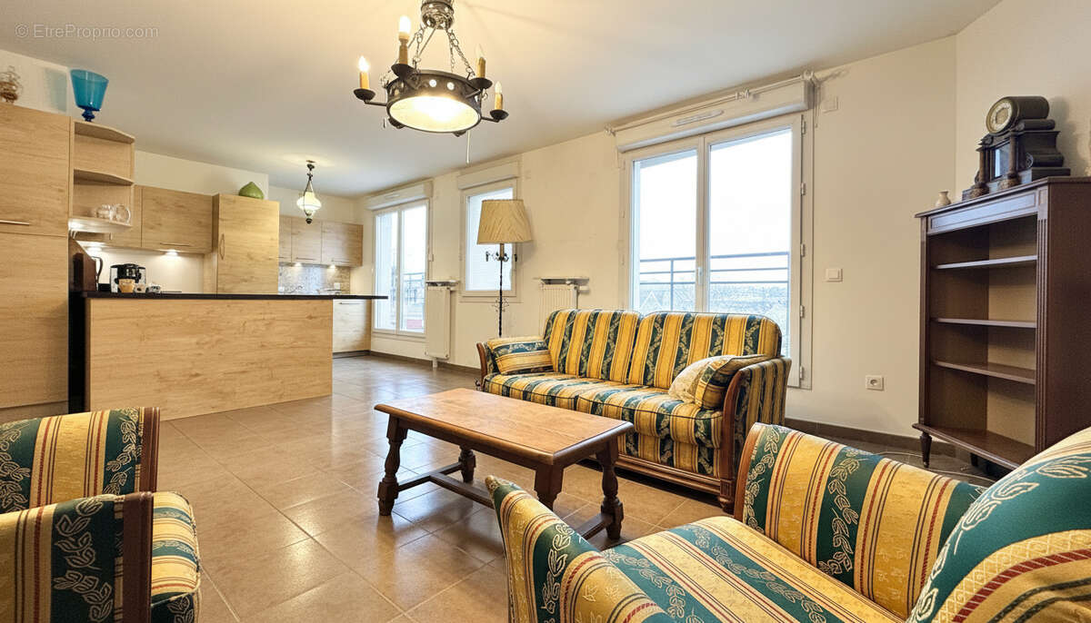 Appartement à CORBEIL-ESSONNES