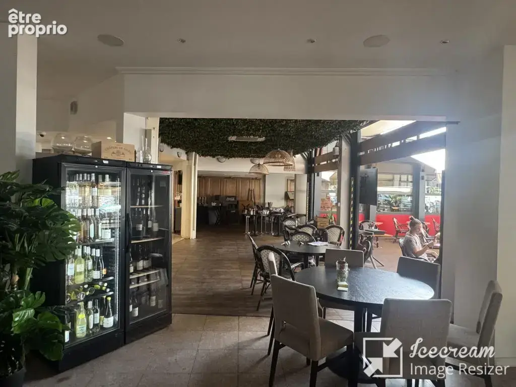 Vend restaurant brasserie 220m2 marina baie des anges - photo 4