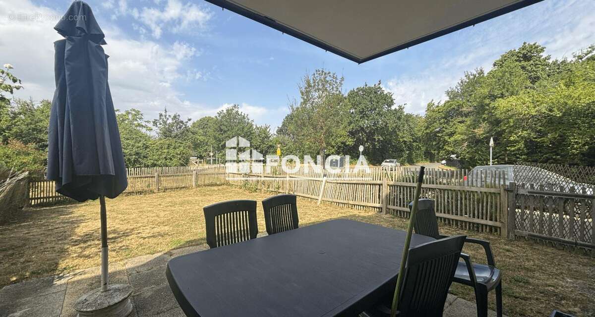 Appartement à AVRILLE