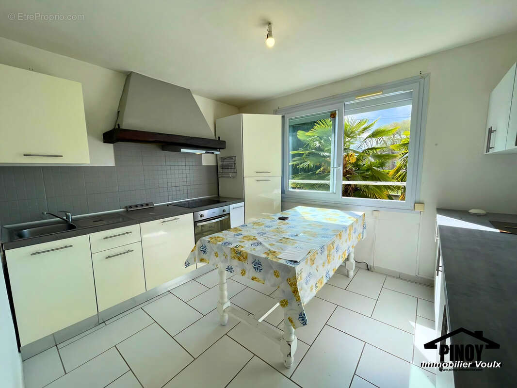 Maison à VOULX