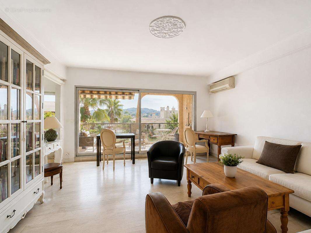 Appartement à CAGNES-SUR-MER