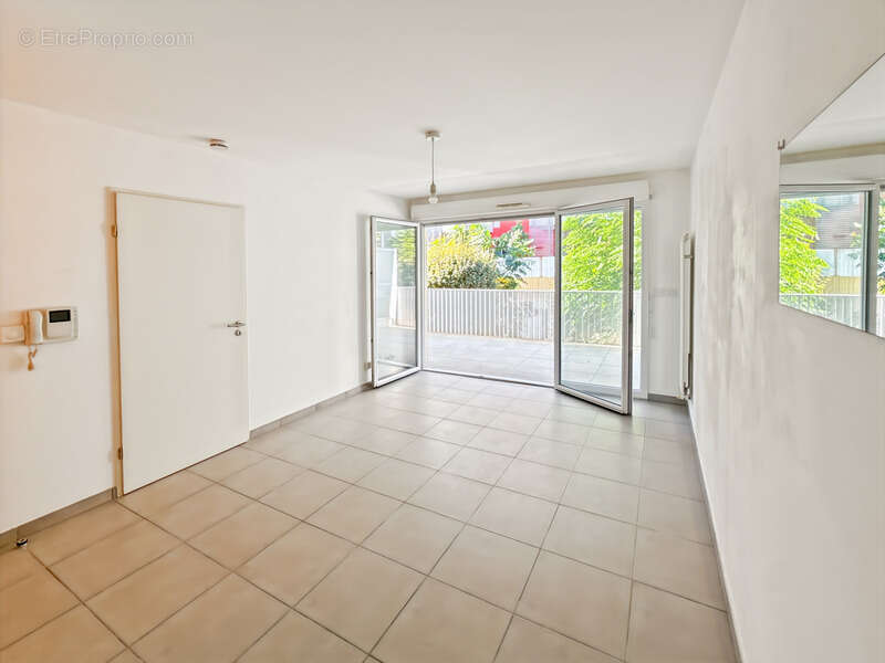 Appartement à JUVIGNAC