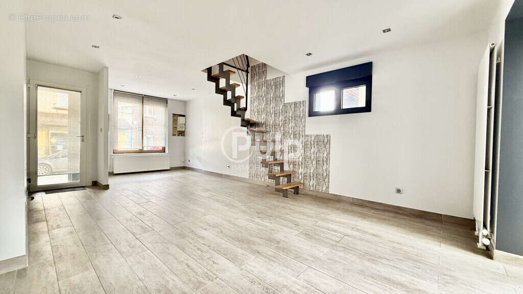 Maison de ville rénovée en plein coeur du vieux Saint-Nicolas ! - photo 4