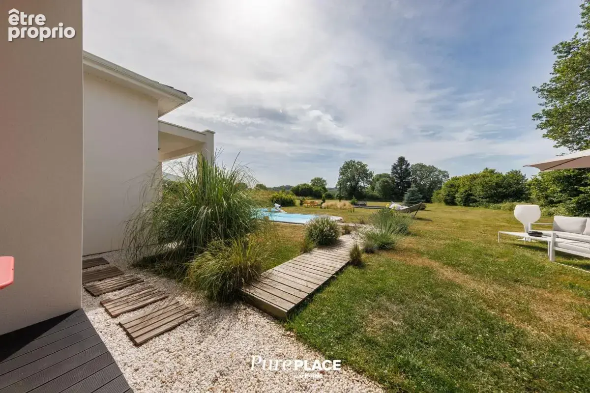 Villa d’architecte contemporaine avec piscine chauffée et vues sur le Puy de Dôme et le Sancy - photo 28