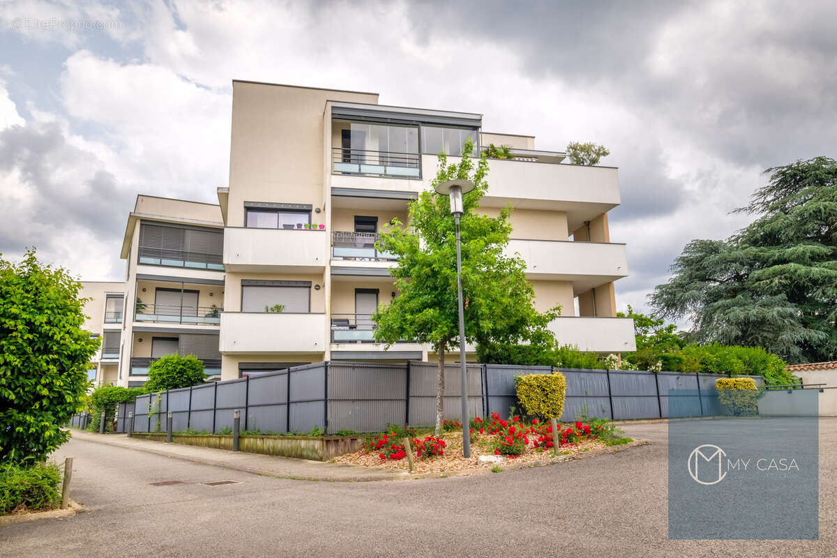 Appartement à RILLIEUX-LA-PAPE