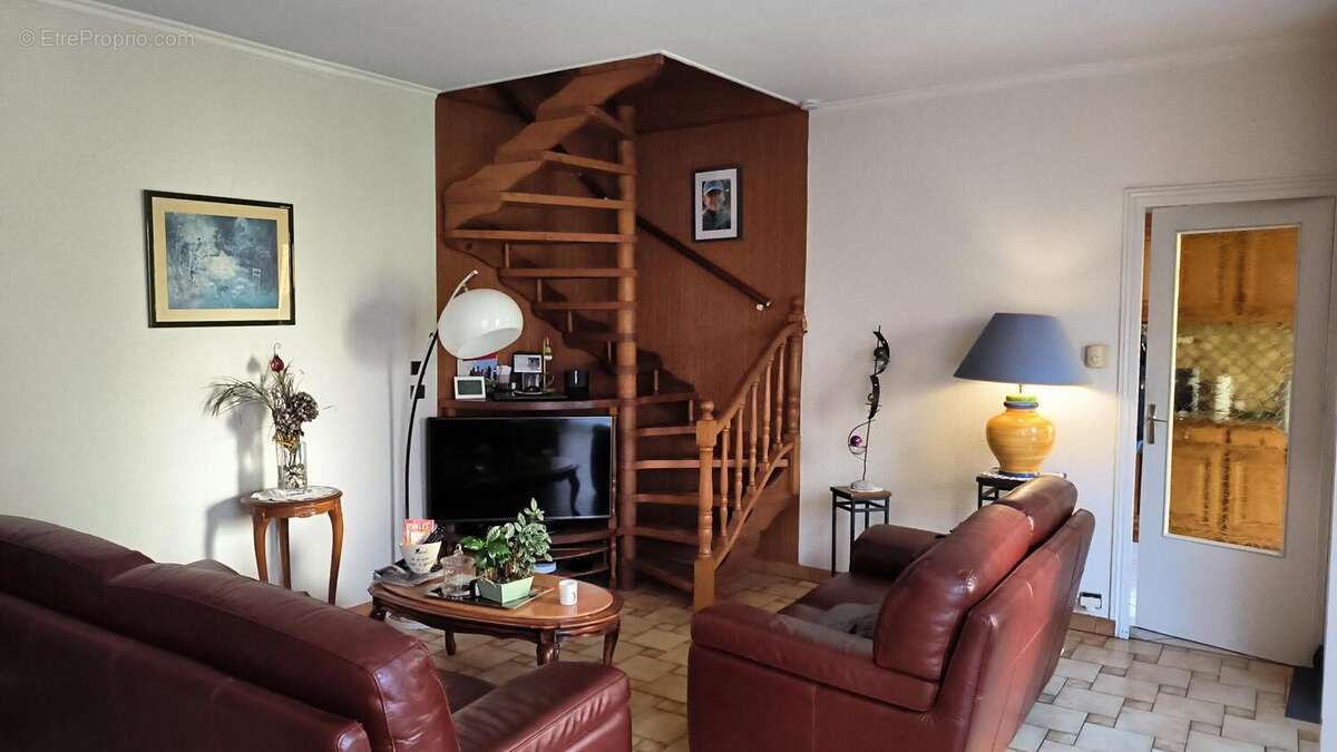 Maison 85 m² à Saint-Etienne  - photo 5