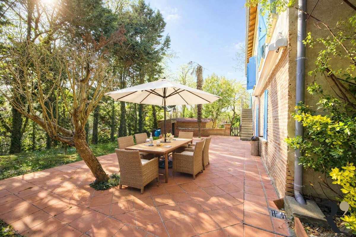 Maison à PECHBONNIEU